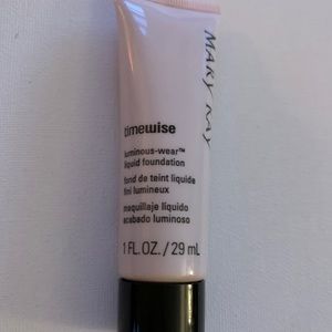 MARY KAY Bronze 2 Luminous Wear liquid foundation